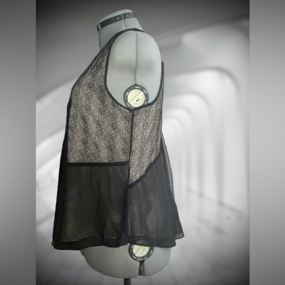 Anthropologie sheer asymmetric swing top, Sz Sm - Picture 2 of 4